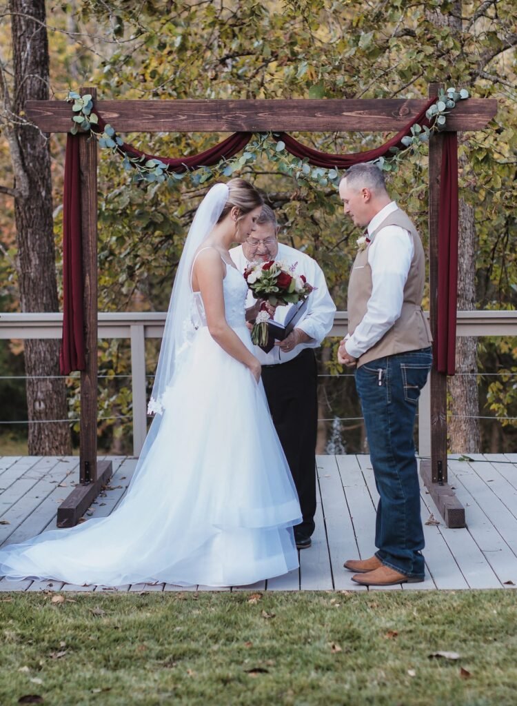 Real wedding at Grandpas Barn, Mountain Home AR