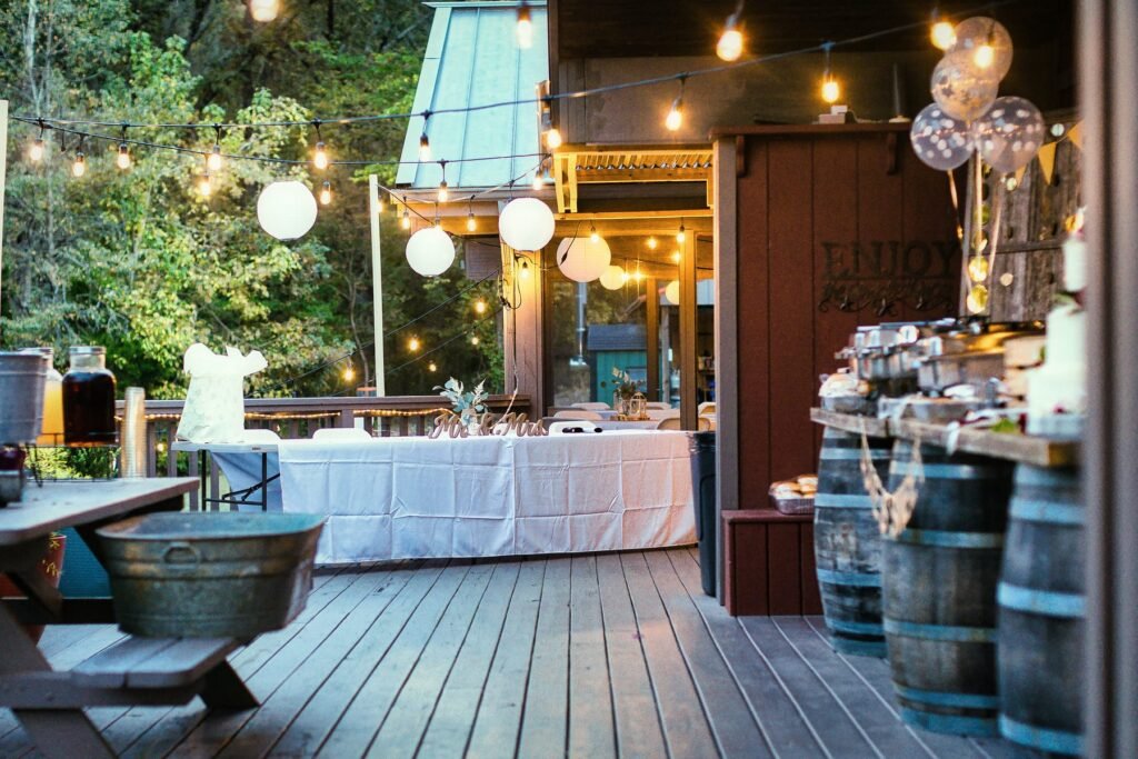 Real wedding at Grandpas Barn, Mountain Home AR