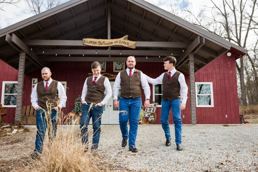 Real wedding at Grandpas Barn, Mountain Home AR