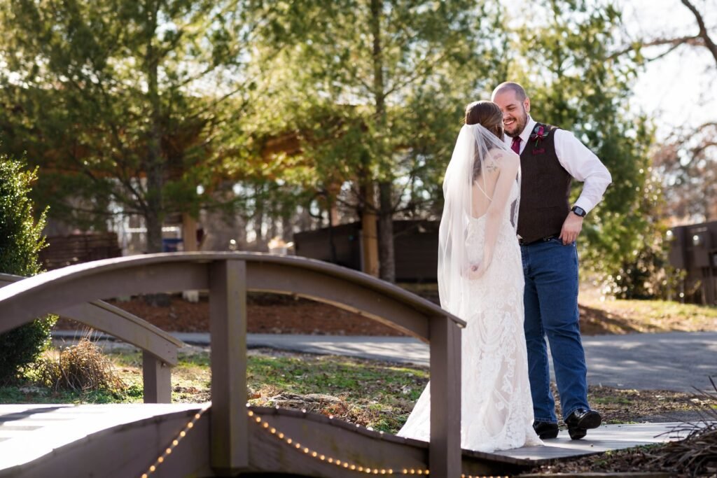 Real wedding at Grandpas Barn, Mountain Home AR