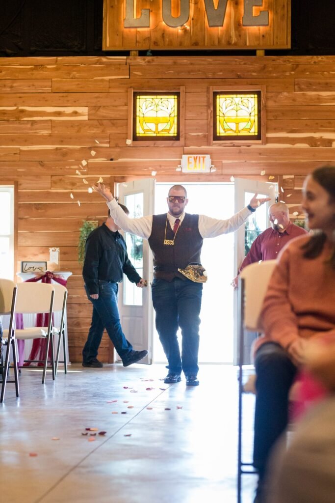 Real wedding at Grandpas Barn, Mountain Home AR