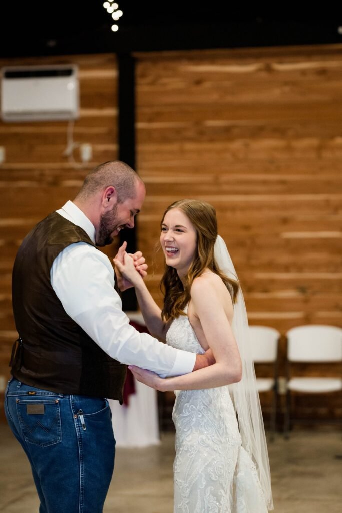 Real wedding at Grandpas Barn, Mountain Home AR