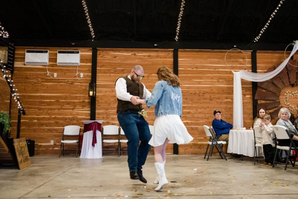 Real wedding at Grandpas Barn, Mountain Home AR
