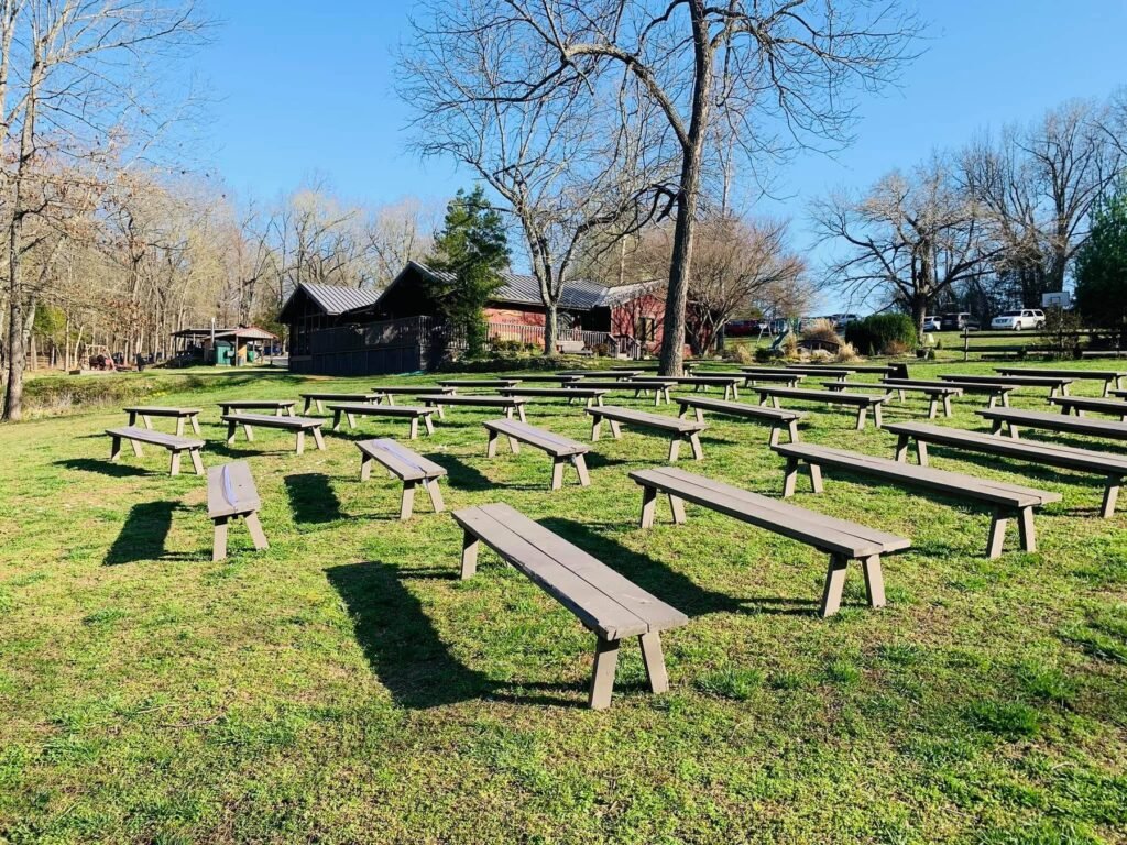 Real wedding at Grandpas Barn, Mountain Home AR