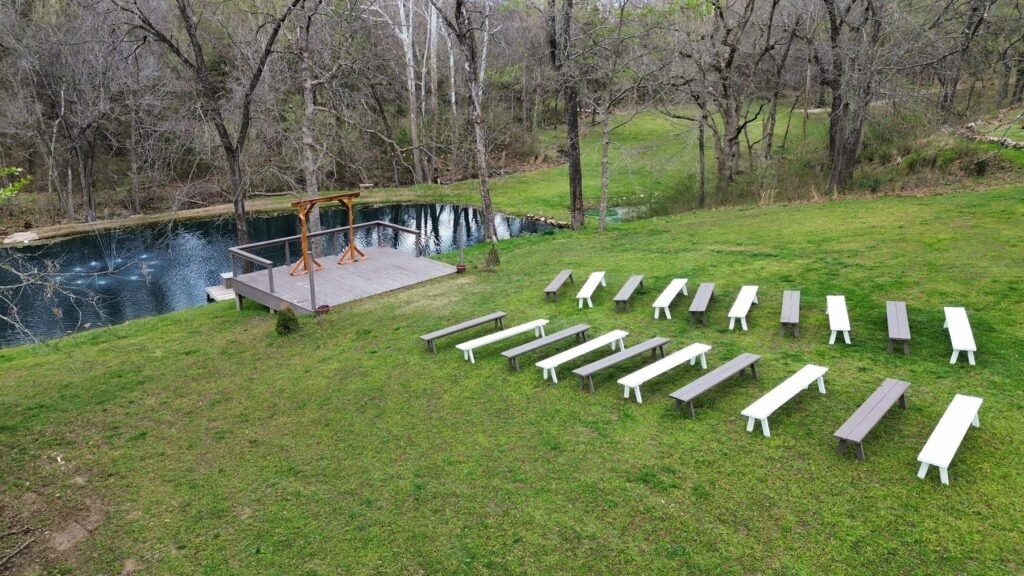 Real wedding at Grandpas Barn, Mountain Home AR