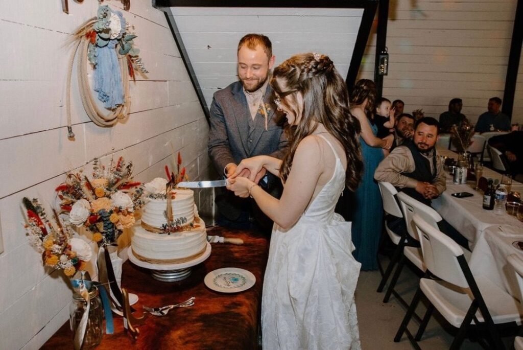 Real wedding at Grandpas Barn, Mountain Home AR