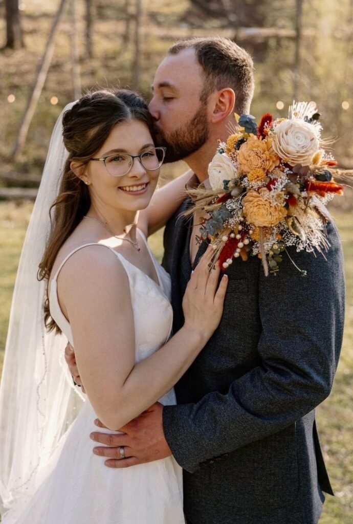 Real wedding at Grandpas Barn, Mountain Home AR