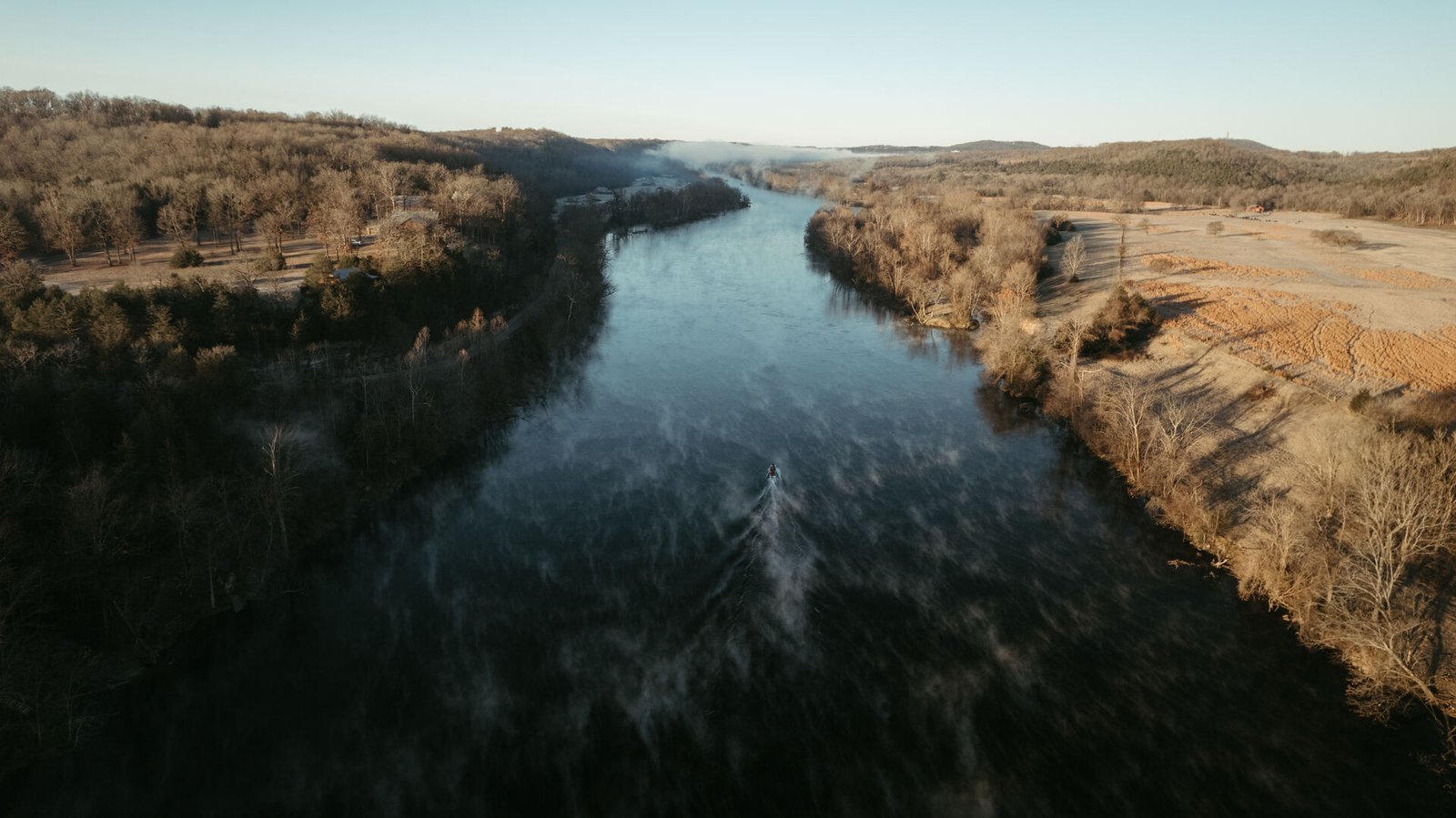 Misty morning on the White River